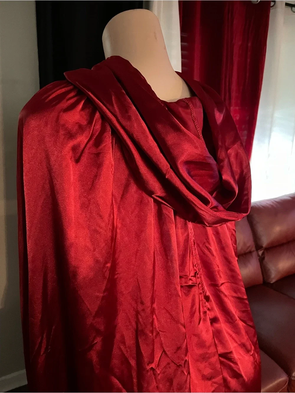 Spirit costume Halloween Red Satin Hooded Cloak Cape one size unisex - Picture 5 of 9